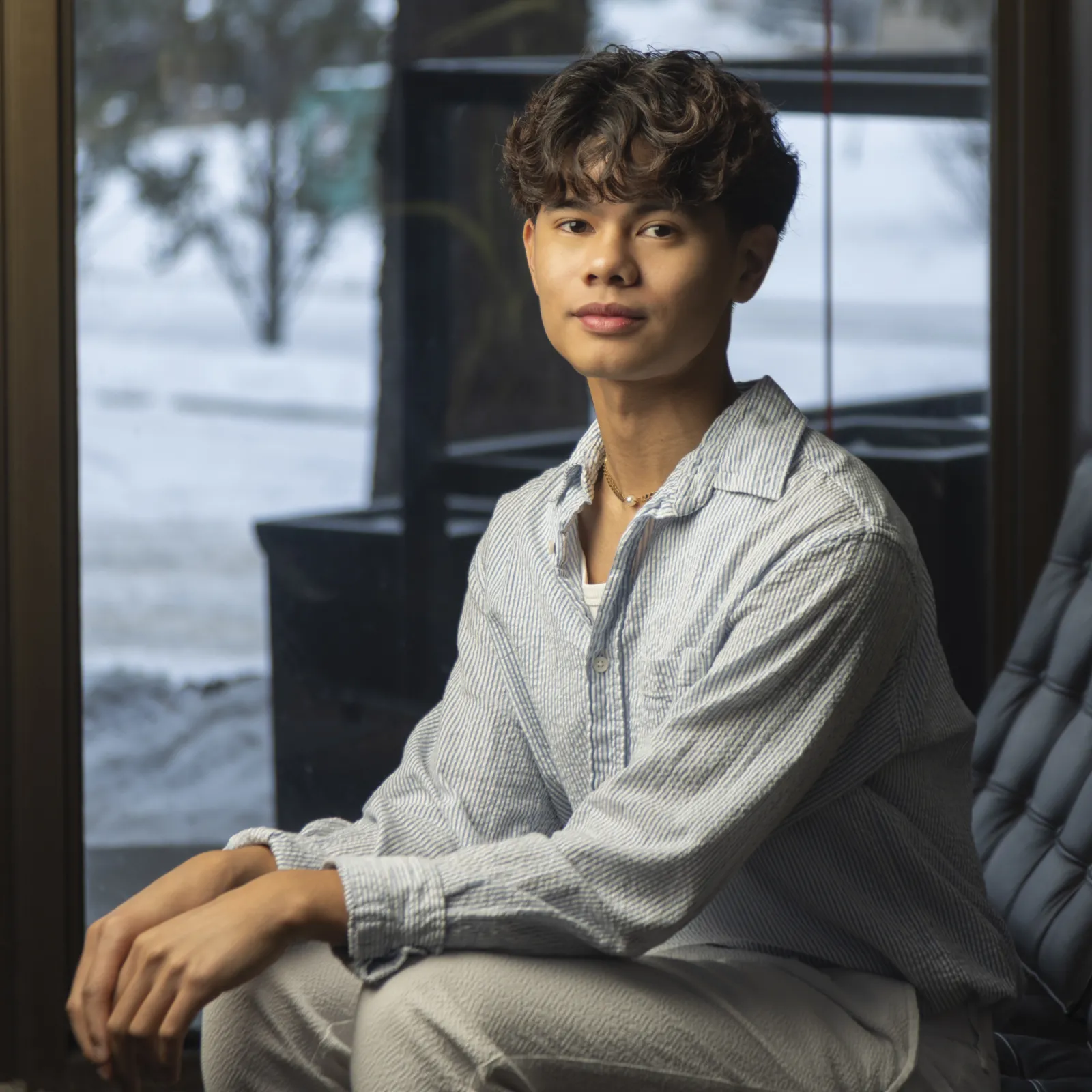 Aaron Quilonio Lobby 5202 0299 Edit copy